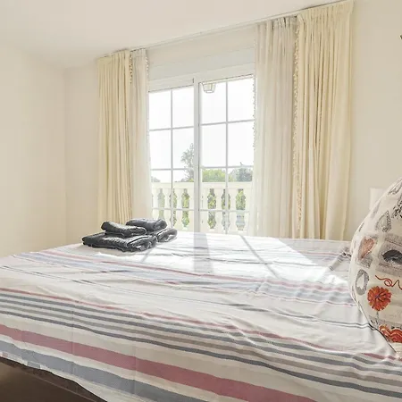 La Casa Blanca Villa *